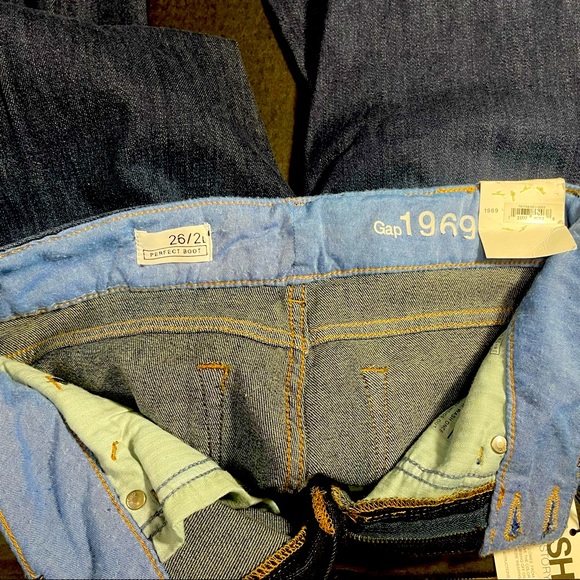 BNWT Gap 1969 26/2L “Perfect Boot”Jeans Original Retail Owner - Picture 3 of 11